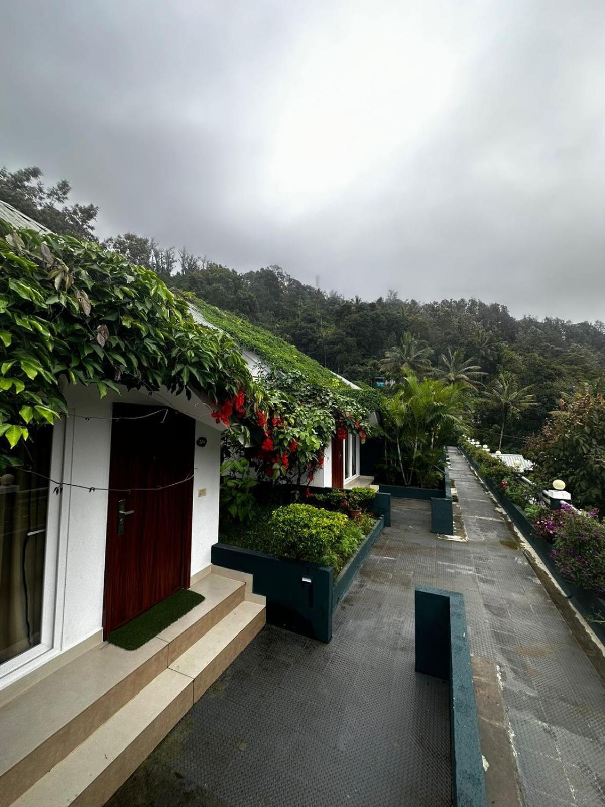 Munnar Tea Hills Resort - MTHR Exteriör bild